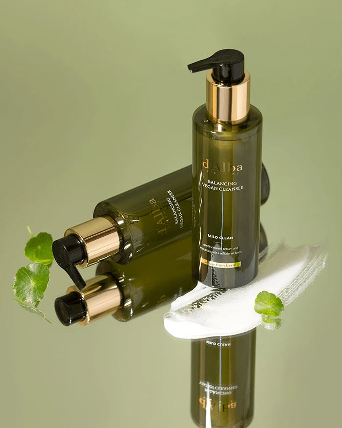 Mild Skin Balancing Vegan Cleanser - Image 4