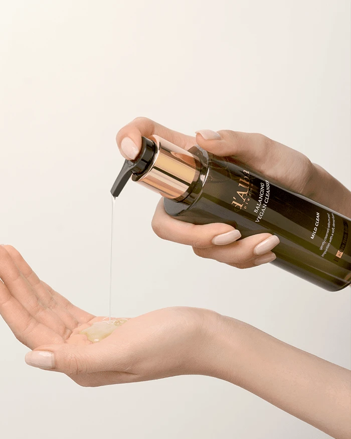 Mild Skin Balancing Vegan Cleanser - Image 2